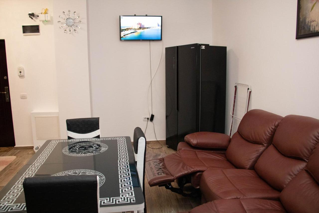 Apartament Capitala Militari Rosu Ngoại thất bức ảnh